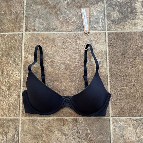 Skims Fits Everybody Scoop Plunge Bra Onyx Size 32C - Picture 2 of 7